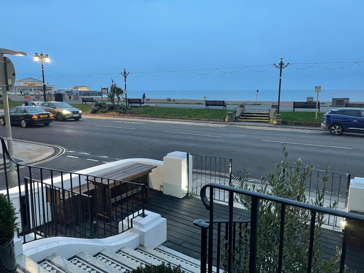 Seaview Flat With Balcony, Spacious 2 Bedroom Worthing Eksteriør billede